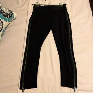 BCBGMaxAzria Zippered Black Capri Leggings